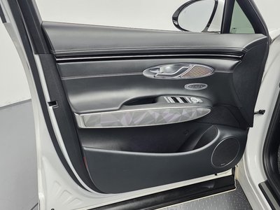 2021 Genesis GV70 — миниатюра 14