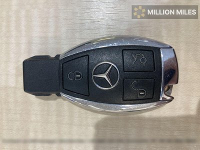 MERCEDES-BENZ E-CLASS - 8