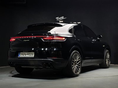 PORSCHE CAYENNE - 4
