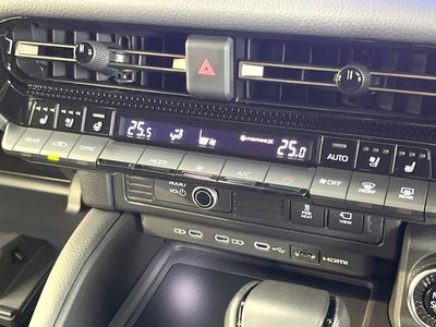 2025 Toyota LAND CRUISER 250 — миниатюра 32