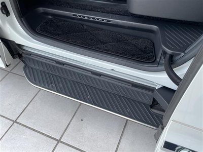 صورة مصغرة 13 لـ 2025 Toyota ALPHARD