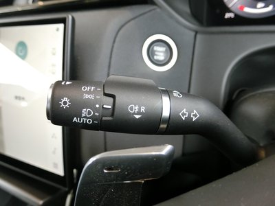 2025 LAND Rover RANGE ROVER VELAR — миниатюра 39