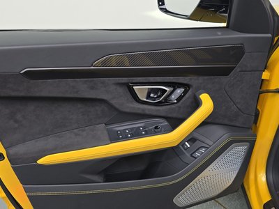 صورة مصغرة 14 لـ 2022 Lamborghini URUS