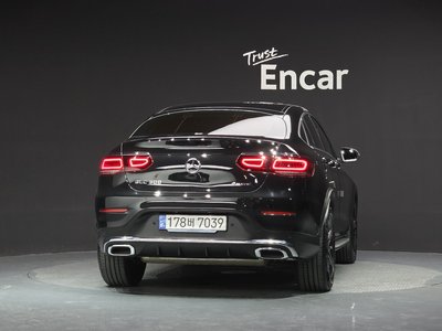 صورة 3 لـ 2022 Mercedes-BENZ GLC