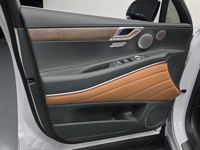 2025 Genesis GV80 thumbnail 14