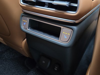 2025 Genesis GV80 thumbnail 24