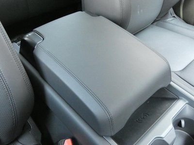 2025 LAND Rover DEFENDER 缩略图 49