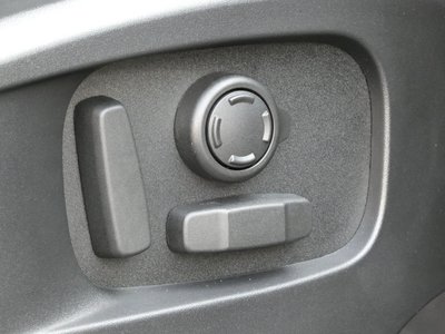 2025 LAND Rover DEFENDER 缩略图 67