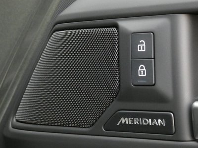 2025 LAND Rover DEFENDER 缩略图 57