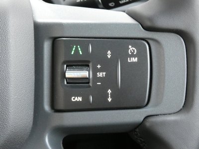 2025 LAND Rover DEFENDER 缩略图 23