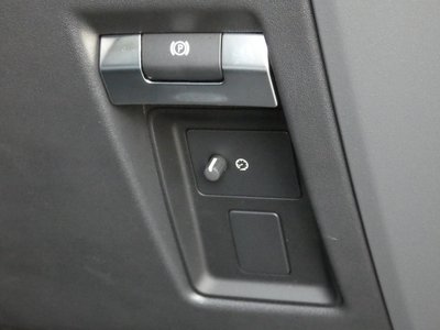 2025 LAND Rover DEFENDER 缩略图 55