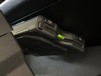 TOYOTA LAND CRUISER 70 - 7