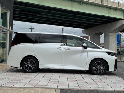 2025 Toyota VELLFIRE — фото 7