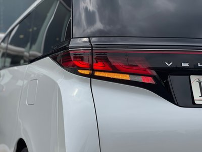 2025 Toyota VELLFIRE — фото 40