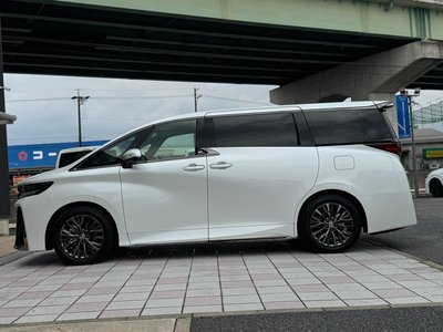 2025 Toyota VELLFIRE — фото 32