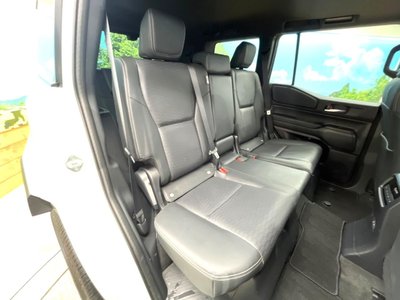 TOYOTA LAND CRUISER 250 - 8