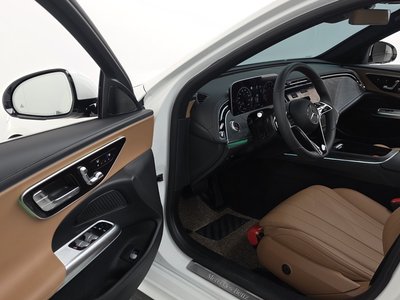 2025 Mercedes-BENZ E-CLASS 缩略图 13