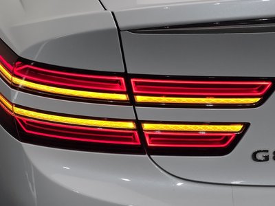 GENESIS G80 (RG3) - 10