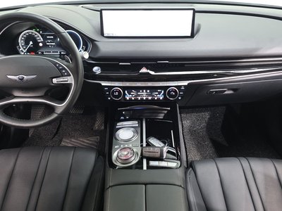 GENESIS G80 (RG3) - 5