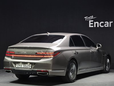 صورة 3 لـ 2019 Genesis G90