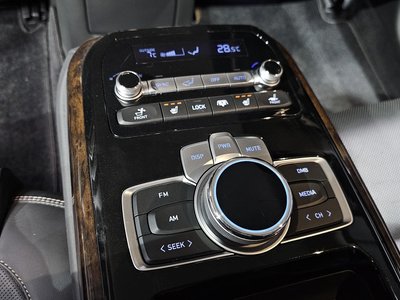 2019 Genesis G90 缩略图 18
