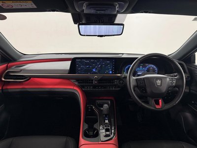 TOYOTA CROWN SPORT - 2