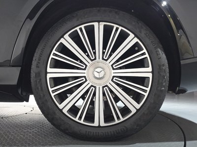 صورة 8 لـ 2023 Mercedes-BENZ GLS