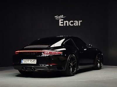 PORSCHE 911 - 4