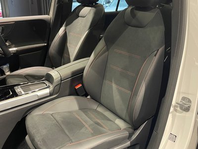 2025 Mercedes-BENZ EQB — миниатюра 13