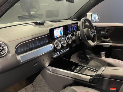 2025 Mercedes-BENZ EQB — миниатюра 12
