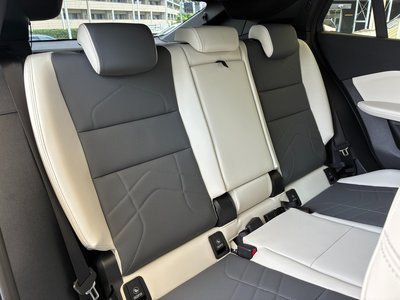 2025 BMW X2 缩略图 22