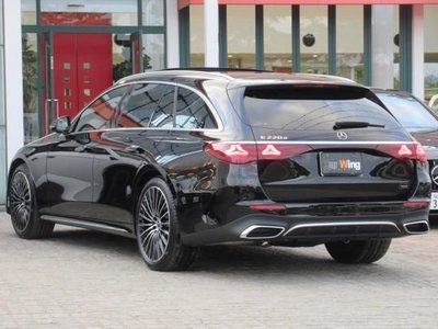 MERCEDES-BENZ E-CLASS - 7