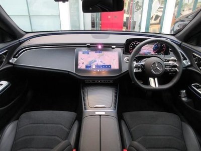 MERCEDES-BENZ E-CLASS - 9