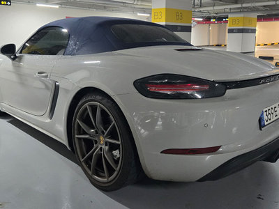 PORSCHE 718 - 2
