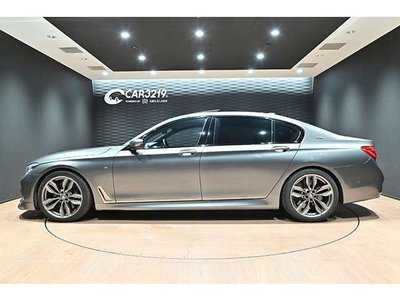 BMW 7 SERIES - 10