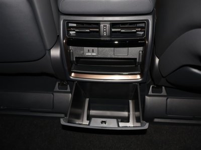 2024 Toyota ALPHARD — фото 18