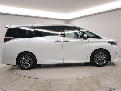 2024 Toyota ALPHARD — фото 2