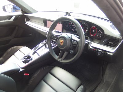 2020 Porsche 911 — миниатюра 25