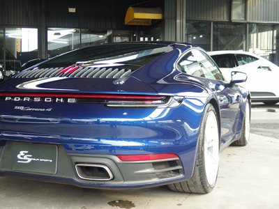 2020 Porsche 911 — миниатюра 19