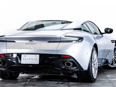 ASTON MARTIN DB11 - 3