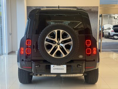 LAND ROVER DEFENDER - 4