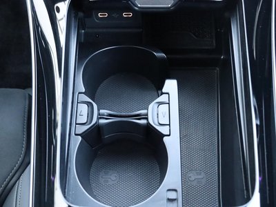2025 MERCEDES-BENZ C-CLASS 缩略图 64