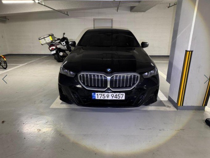 BMW 5 SERIES - View 1