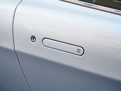 ASTON MARTIN V8 VANTAGE N400 - 9