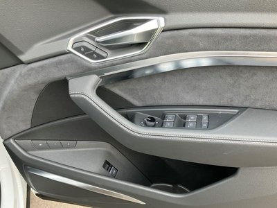 صورة مصغرة 42 لـ 2023 AUDI E-TRON SPORTBACK