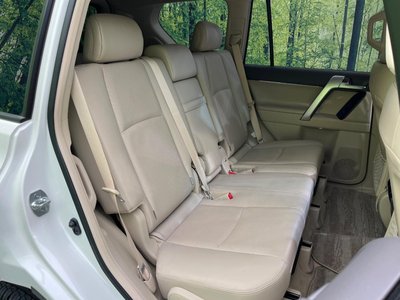 TOYOTA LAND CRUISER PRADO - 10