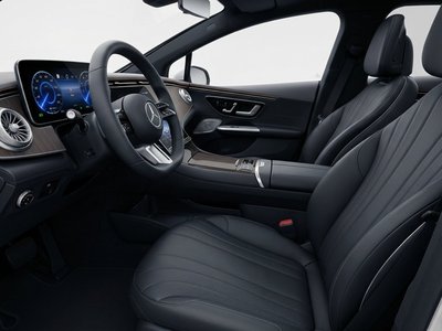 MERCEDES-BENZ EQE - 10