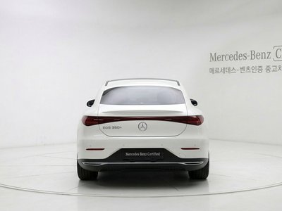 MERCEDES-BENZ EQE - 3