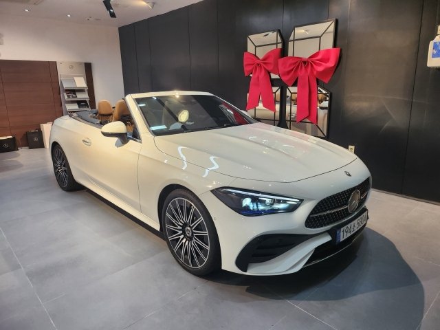 MERCEDES-BENZ CLE - View 1