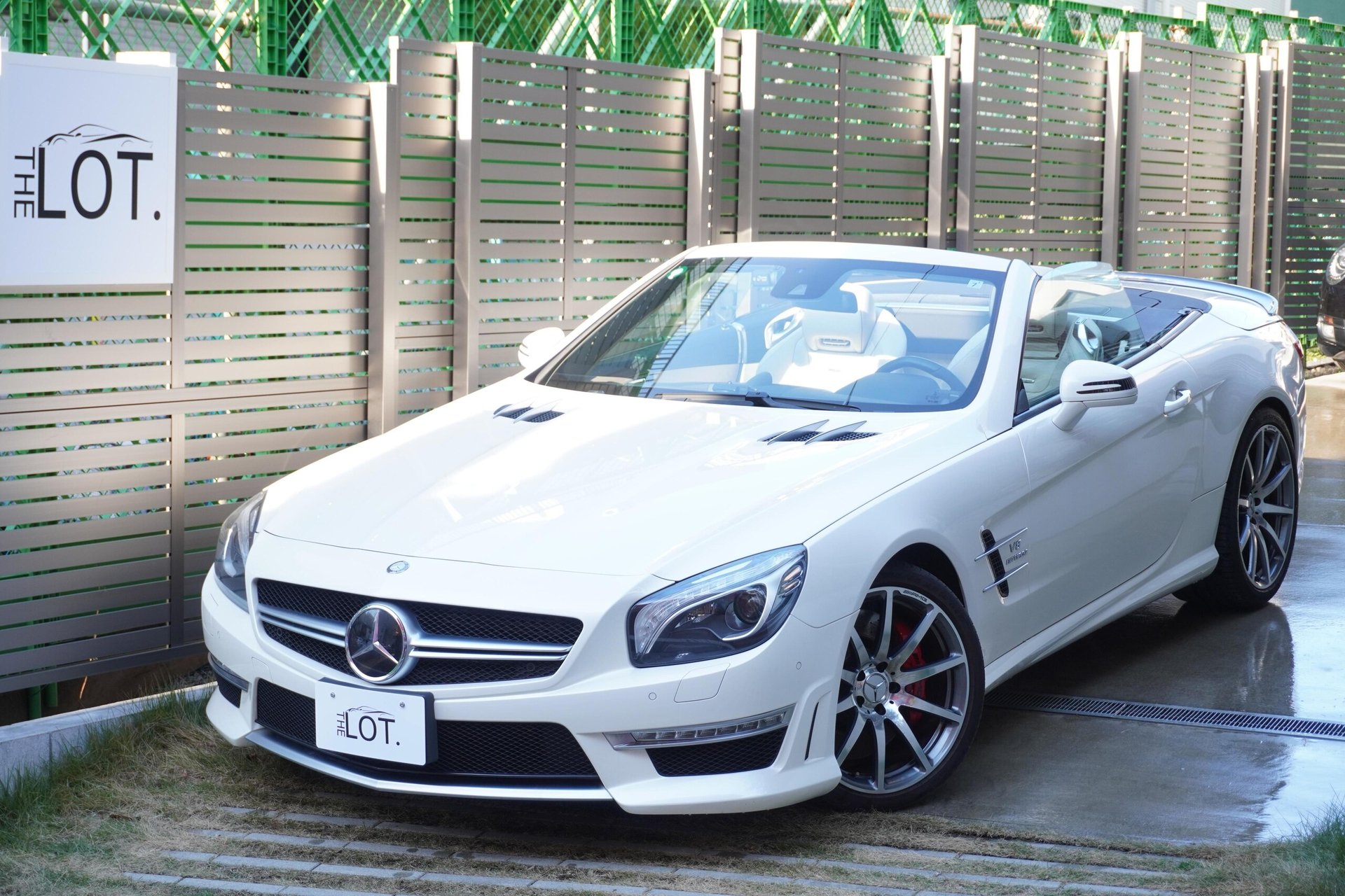 MERCEDES-BENZ SL AMG - View 1